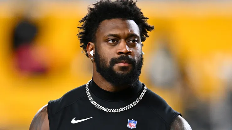 Patrick Queen #6 of the Pittsburgh Steelers.