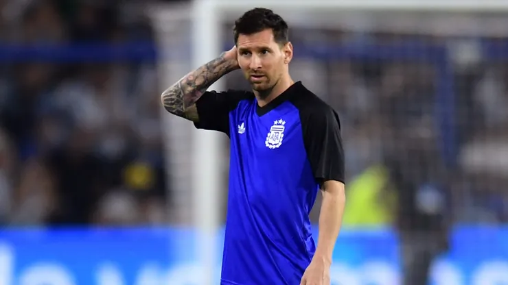 Lionel Messi of Argentina warms up.