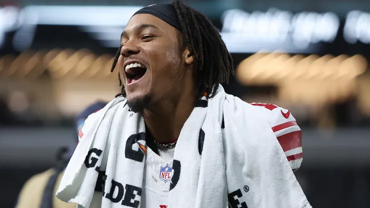 Wan'Dale Robinson will wear #4 on the Titans