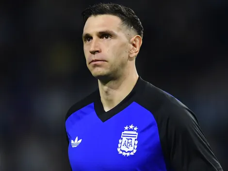 Why is Emiliano Martinez not playing today for Argentina vs Honduras?