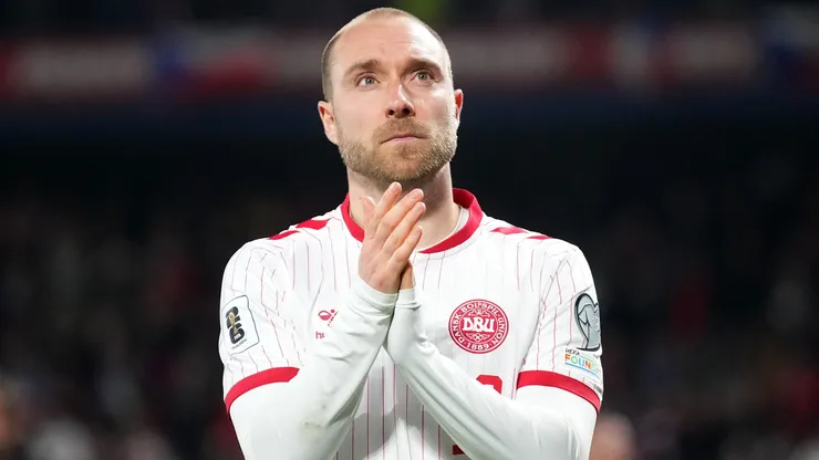 Christian Eriksen of Denmark applauds the crowd.