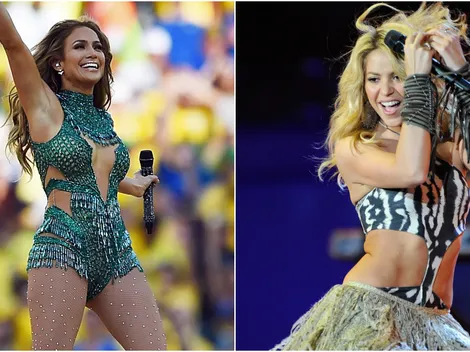 How many artists have performed at both a World Cup and a Super Bowl?