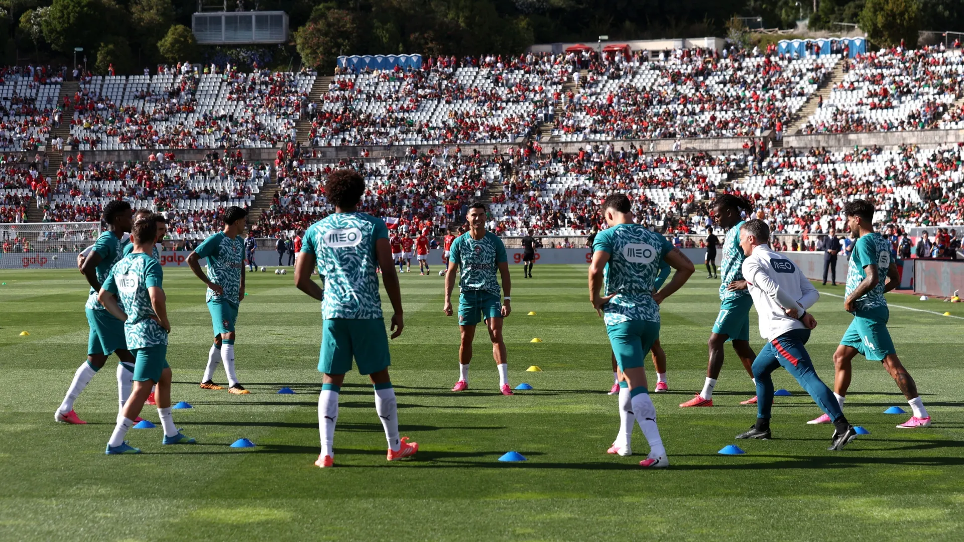 Cristiano Ronaldo #7 of Portugal warms up with teammates. Carlos Rodrigues/Getty Images)