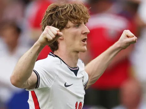 Gordon secures 3-0 victory for England against Costa Rica