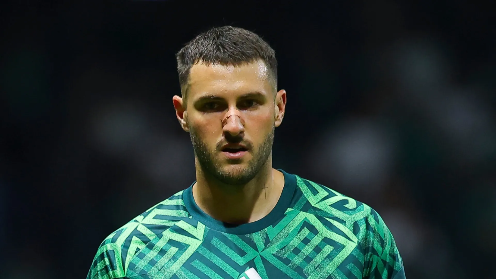 Santiago Gimenez of Mexico.