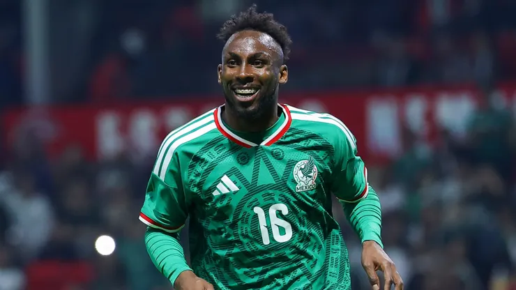 Julian Quiñones during the international friendly in 2026