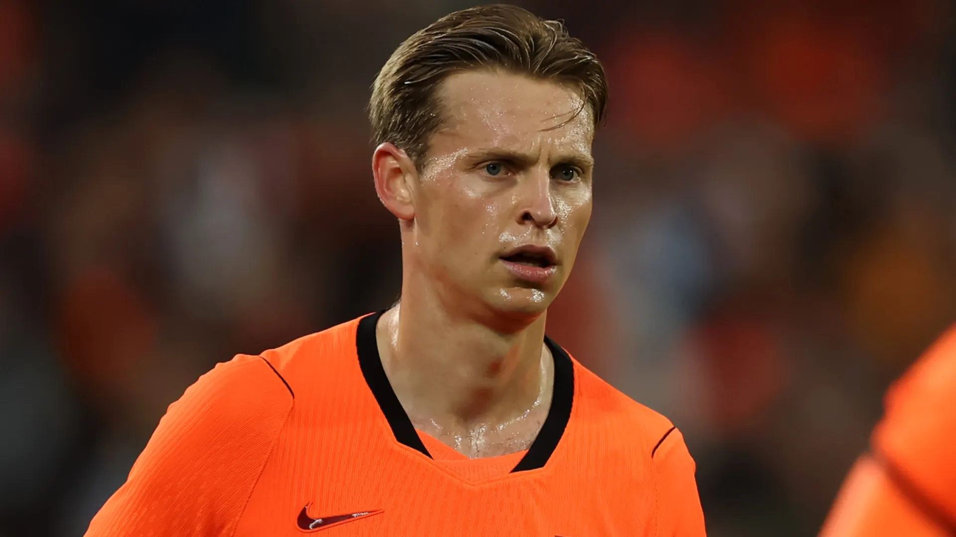 Frenkie De Jong looks on