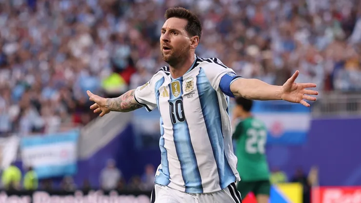 Lionel Messi #10 of Argentina celebrates.