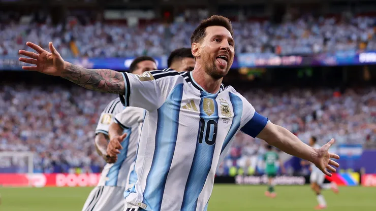 Lionel Messi #10 of Argentina at Kansas City Stadium.