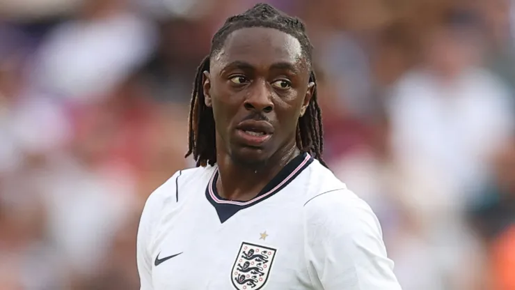 Eberechi Eze #21 of England.