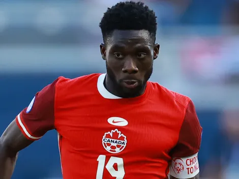 Why isn't Alphonso Davies starting today for Canada vs Qatar?