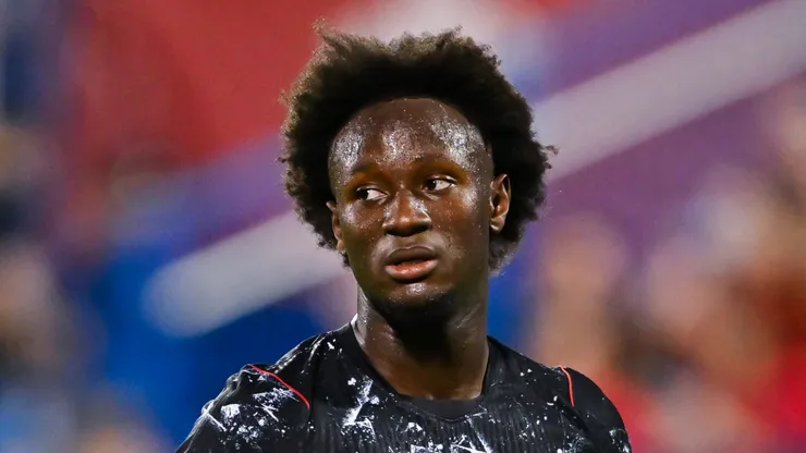Ismaël Koné #8 of Canada.