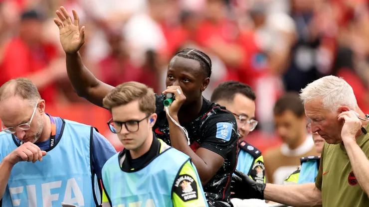 Ismael Kone #8 of Canada