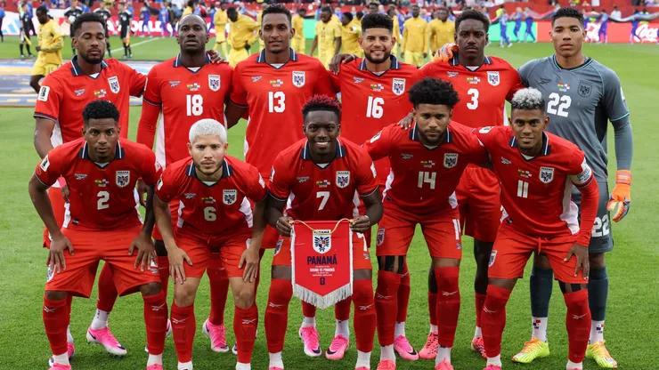 Players of Panama pose for a team photograph before the FIFA World Cup 2026 Group L match