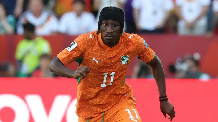 Yan Diomande of Cote d'Ivoire runs with the ball during the FIFA World Cup 2026.