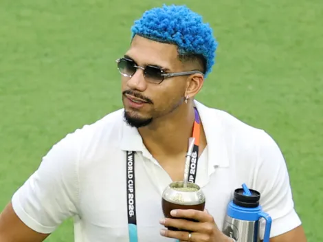 Why is Ronald Araujo not playing today for Uruguay vs Spain?