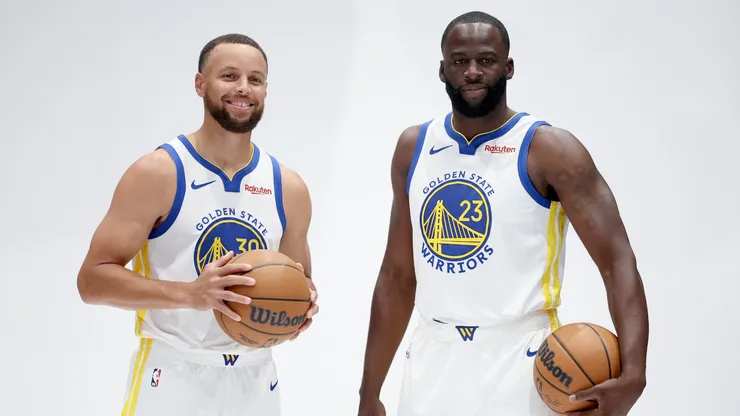 Stephen Curry #30 and Draymond Green #23 of the Golden State Warriors.
