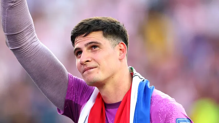 Orlando Gill emotional after Paraguay eliminated Germany.