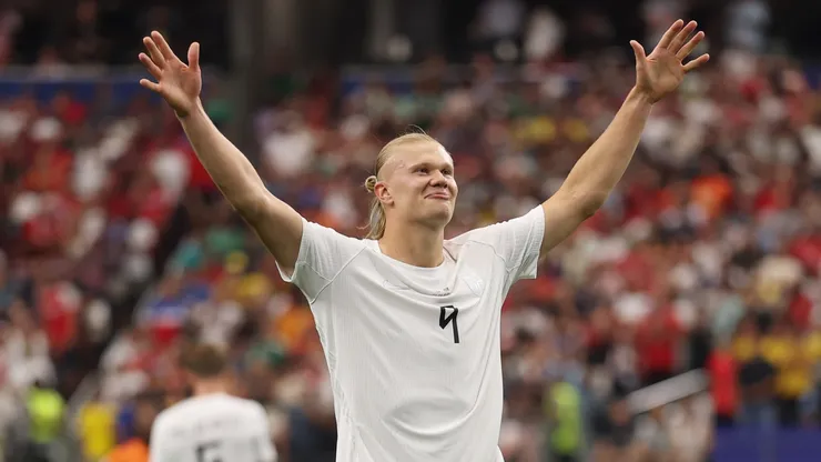 Erling Haaland celebrates his goal for Norway vs. Ivory Coast.