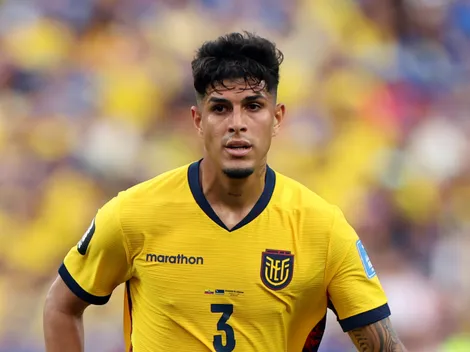 Why did Piero Hincapie get a red card in Ecuador vs Mexico?