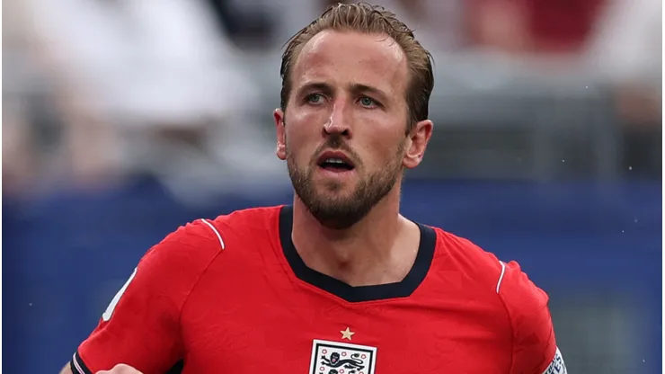Harry Kane #9 of England.