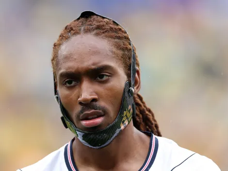 Why is Djed Spence wearing a mask for England vs DR Congo today at the 2026 World Cup?