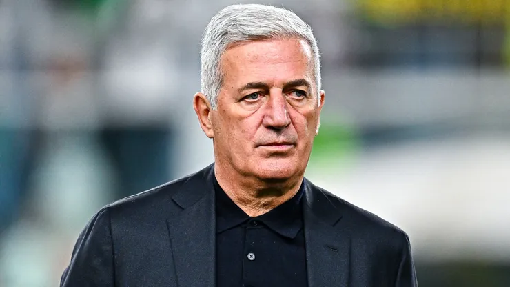Vladimir Petkovic, head coach of Algeria, prior to kick-off in an international friendly match