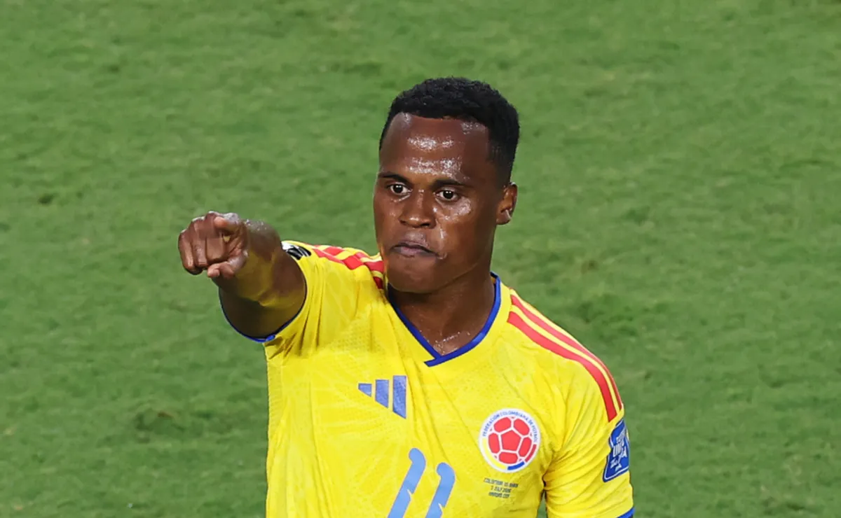 Jhon Arias playing for Colombia