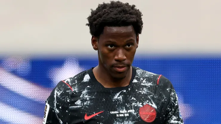 Jonathan David #10 of Canada.