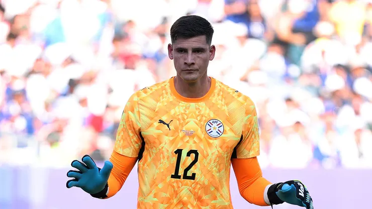 Orlando Gill #12 of Paraguay.