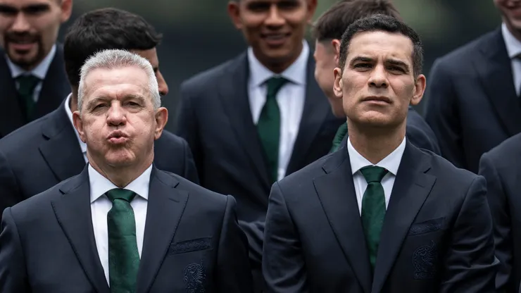 Javier Aguirre and Rafael Marquez, members of Mexico's coaching staff