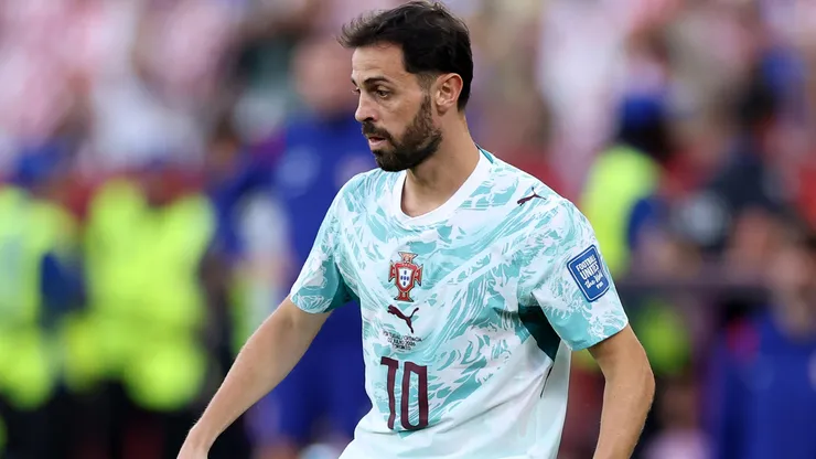 Bernardo Silva #10 of Portugal.