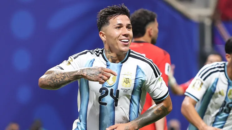 Enzo Fernandez #24 of Argentina celebrates scoring his team's third goal.