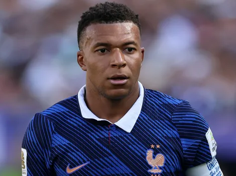 How many fans are attending France vs Morocco today?