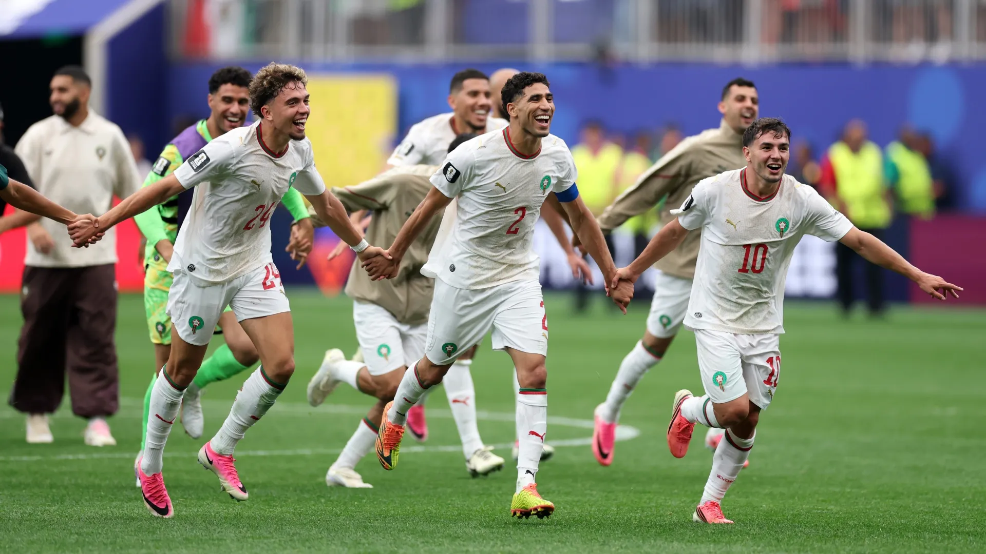 Neil El Aynaoui, Achraf Hakimi and Brahim Diaz during the FIFA World Cup 2026 Round of 16 match (Source: Kevin C. Cox/Getty Images)