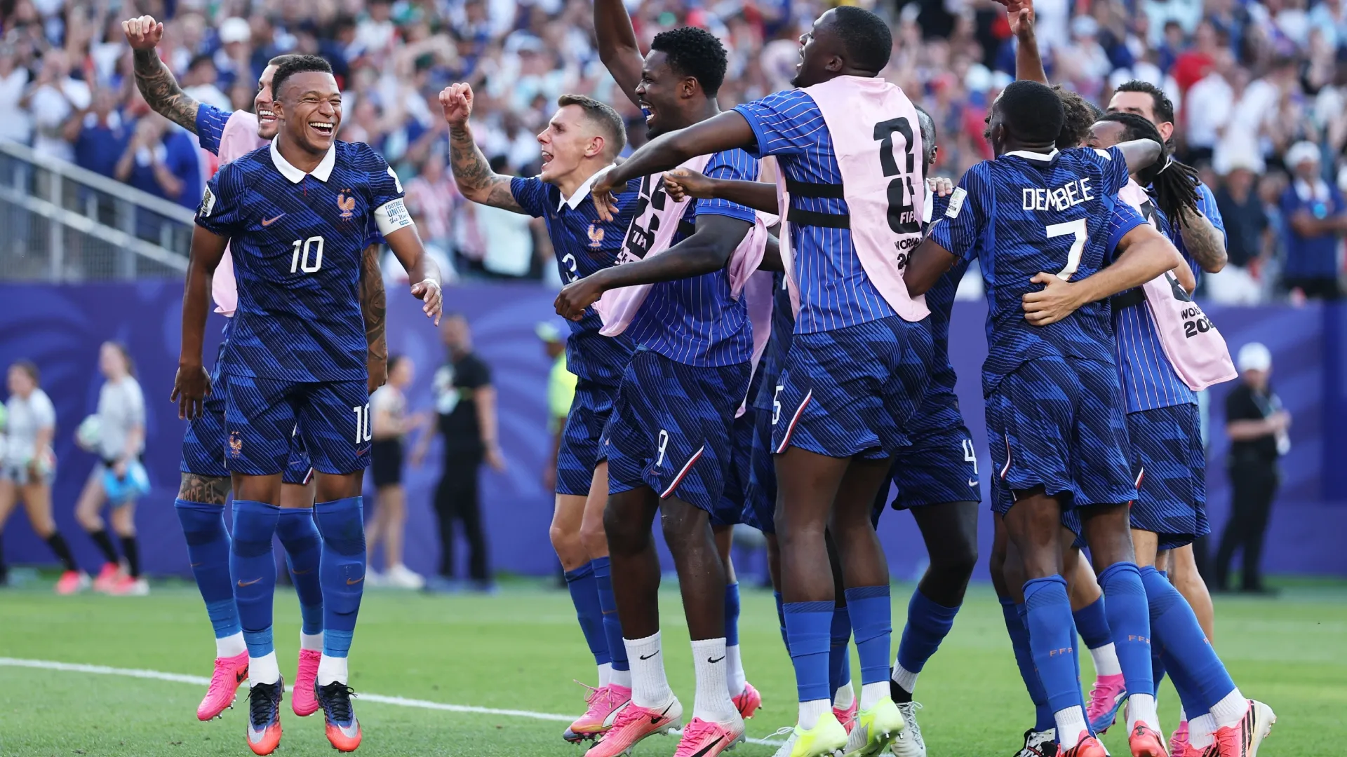 Kylian Mbappe #10 of France and teammates. Buda Mendes/Getty Images