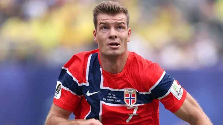 Alexander Sorloth #7 of Norway.