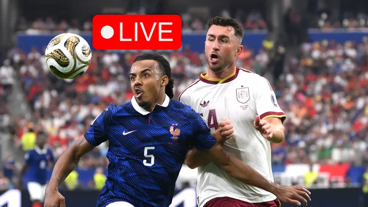 Jules Kounde #5 of France and Aymeric Laporte of Spain.