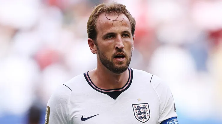 Harry Kane #9 of England.