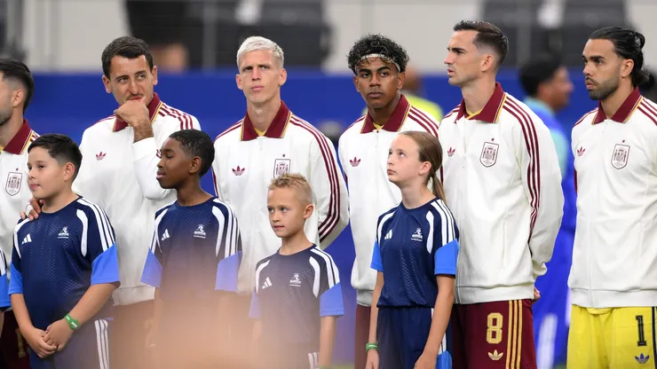 Players pf Spain line up for the national anthem before the FIFA World Cup 2026 Semi Final match