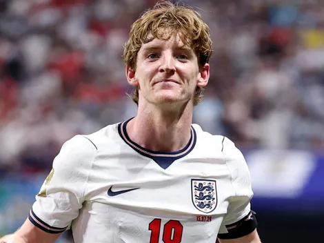 Why isn't Anthony Gordon playing today for England vs France?