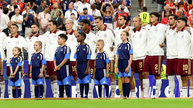 Players pf Spain line up for the national anthem before the FIFA World Cup 2026 Semi Final match