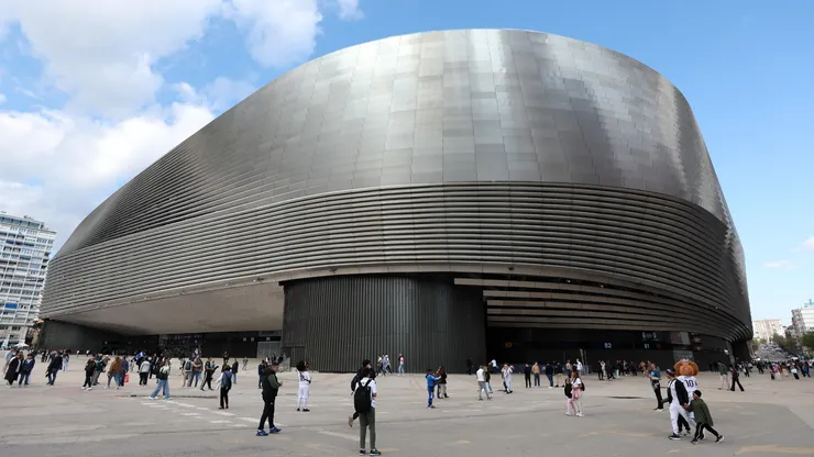 General view outside the Santiago Bernabéu stadium.