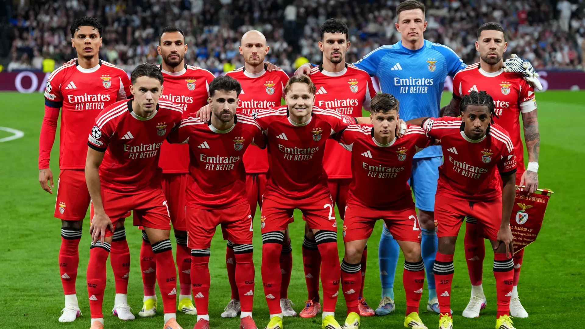 Players of Benfica pose for a team photograph. Angel Martinez/Getty Images