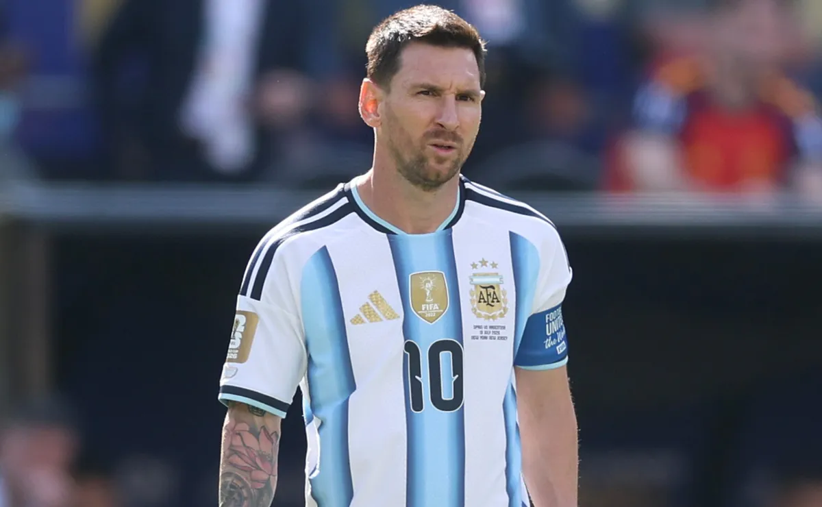 Lionel Messi Reportedly Not Expected To Announce International lionel-messi-reportedly-not-expected-to-announce-international