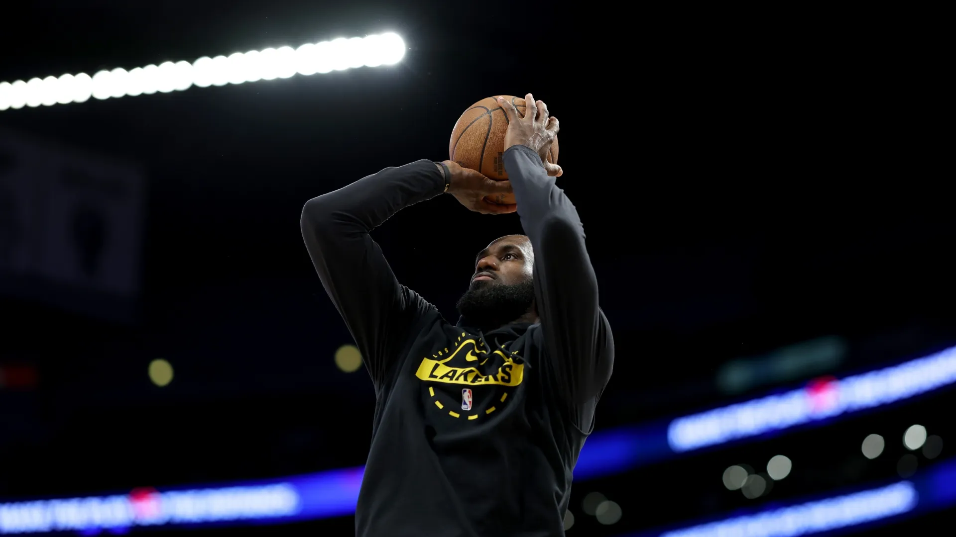 LeBron James #23 with the Lakers warms up prior to NB game. Luke Hales/Getty Images