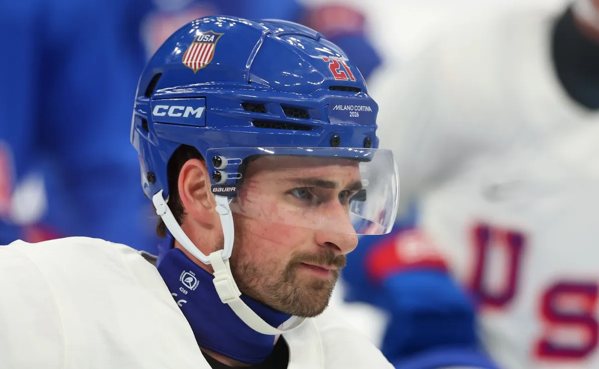 Red Wings Eye Free Agent Addition as Larkin Trade Saga Lingers