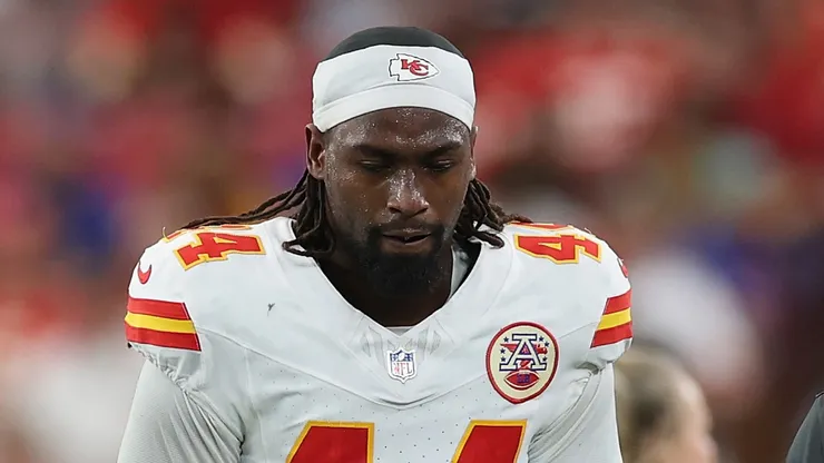 Linebacker Cam Jones during an NFL game.