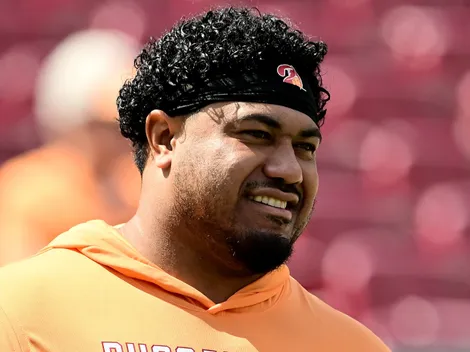 Vita Vea’s salary for 2026 as Pro Bowl DT requests trade out of Buccaneers