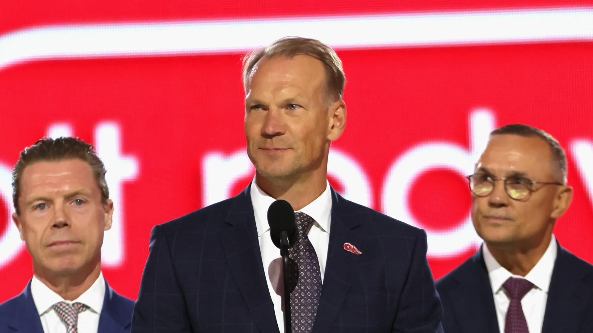 Lidstrom (middle) at the 2024 NHL Draft.